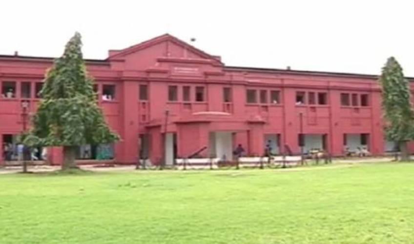 Odisha News:16-Students-Hospitalized-with-Diarrhea-at-Ravenshaw-Hostel
