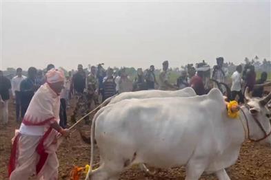 Odisha News:Akhi-Muthi-CM-Celebrates-State-Level-Farmers-Day-in-Cuttack