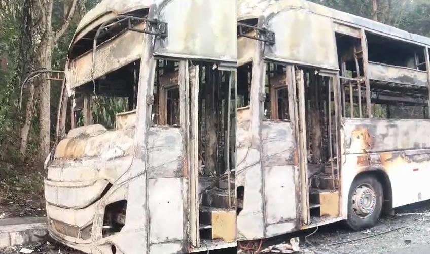 Odisha News:Arson-in-Rourkela-Miscreants-Set-Private-Bus-Ablaze-in-Late-Night-Attack