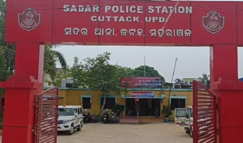 Odisha News:Bomb-Explosion-Rocks-Cuttack-Residence-Investigation-Underway