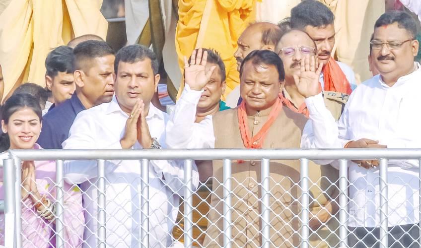 Odisha News:CM-Mohan-Charan-Majhi-Participates-in-Deba-Snana-Purnima-Ritual