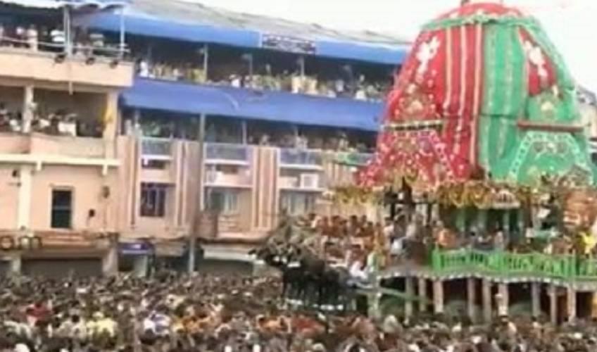 Odisha News:Chariot-Pulling-Begins-In-Puri-Lord-Balabhadras-Taladhwaja-Rolls-On-Grand-Road