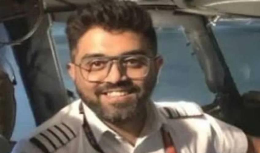 Odisha News:Cockpit-Hero-Captain-Smit-Machhar-Saves-176-Lives-After-Mid-Air-Attack
