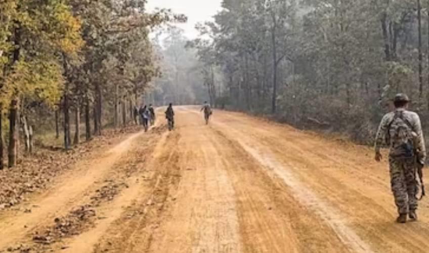 Odisha News:DRG-Jawan-Martyred-Three-Injured-in-Naxal-planted-IED-Blast-in-Bijapur-Chhattisgarh