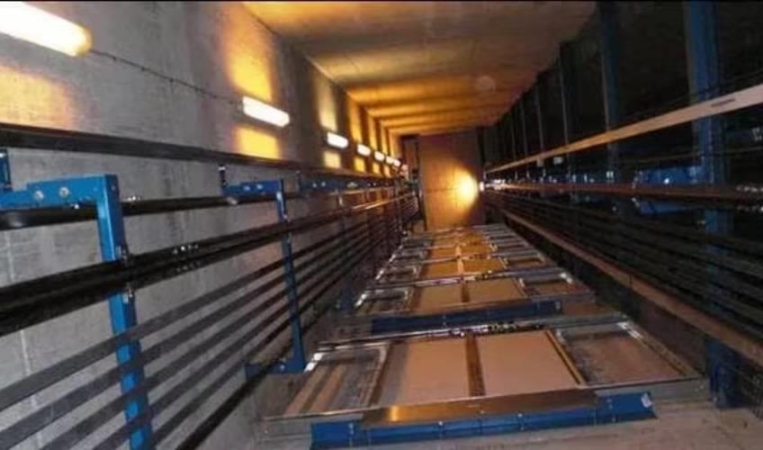 Odisha News:Fatal-Lift-Collapse-at-Delhi-Factory-Two-Workers-Dead