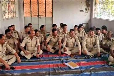 Odisha News:Forest-Feud-100-Staff-Strike-Over-DFOs-Harassment