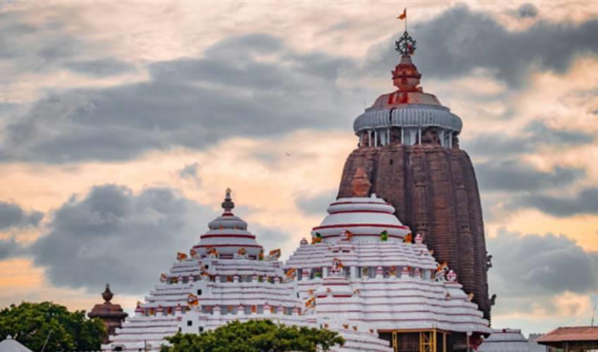Odisha News:Hidden-Camera-Incident-at-Puri-Temple-Raises-Security-Concerns