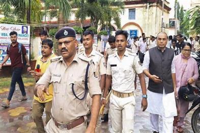 Odisha News:High-Level-Probe-into-Fakir-Mohan-College-Students-Death