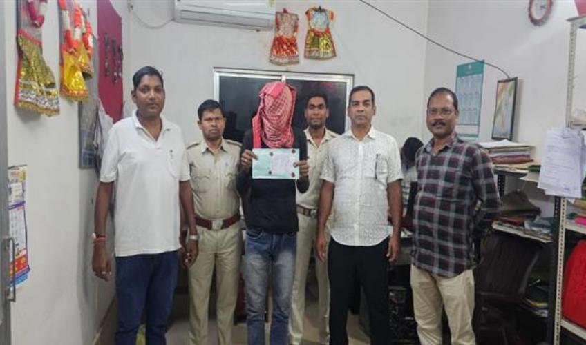 Odisha News:Highway-to-Jail-Excise-Crackdown-Seizes-Brown-Sugar-Worth-₹20-Lakh