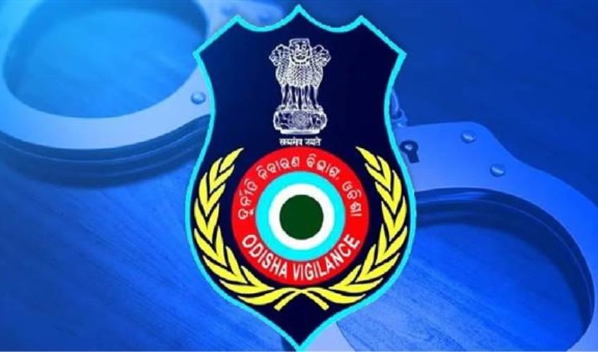 Odisha News:Hospital-Heist-Vigilance-Nabs-5-in-₹25-Crore-Fraud-Case