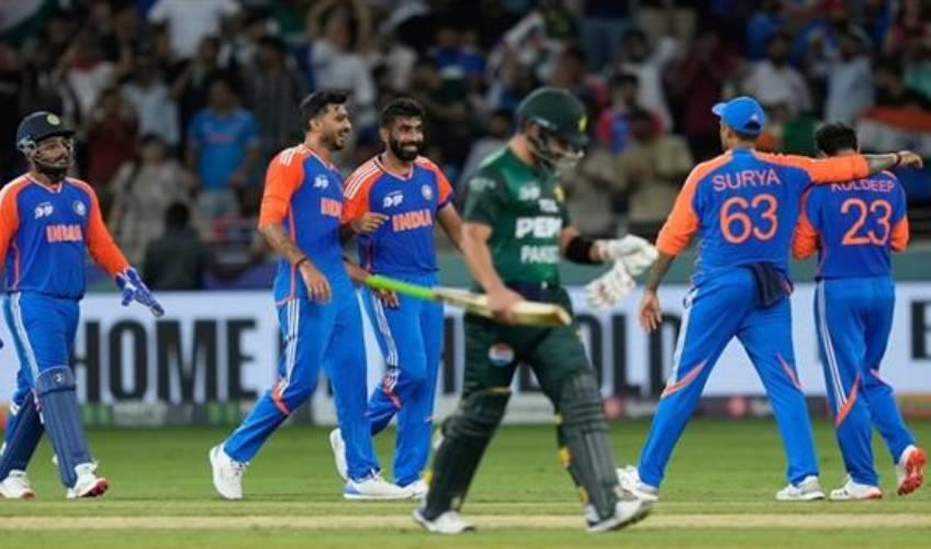 Odisha News:India-vs-Pakistan-India-Eyes-Easy-Chase-of-128-Run-Target-After-Bowling-Out-Pakistan-for-127