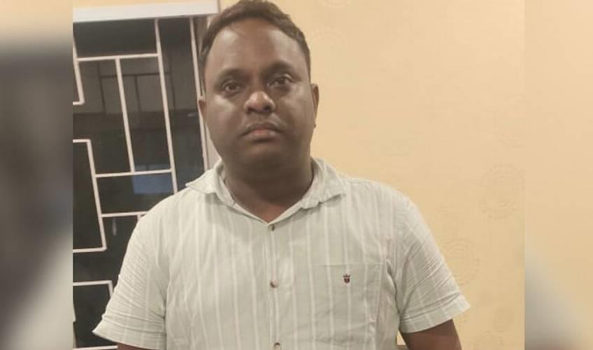 Odisha News:Jagatsinghpur-Doctor-Caught-Accepting-₹10000-Bribe-for-Favorable-Autopsy-Report