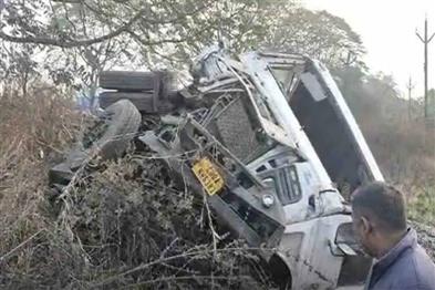 Odisha News:Jharsuguda-Tragedy-5-Policemen-Killed-in-Gruesome-Midnight-Collision