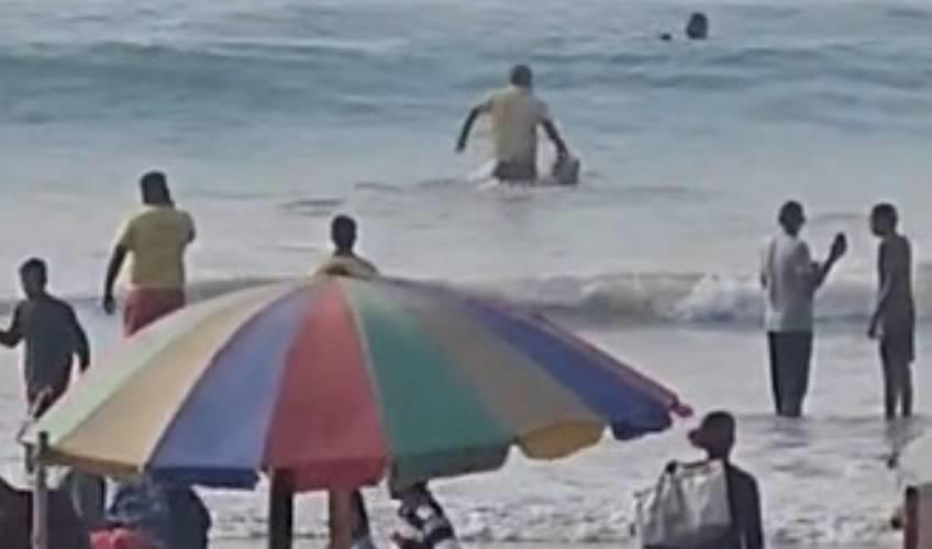 Odisha News:Lifeguards-Rescue-Five-Tourists-from-Churning-Puri-Surf