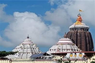 Odisha News:Mahaprabhus-Maha-Snana-Halts-Darshan-at-Temple-for-One-Hour