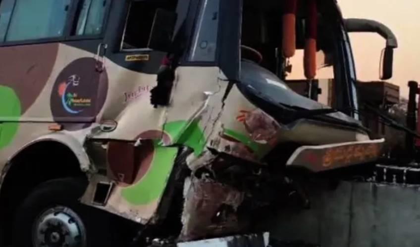 Odisha News:Midnight-Horror-Pilgrim-Bus-Dangles-Over-Bridge-in-Balasore-Driver-Dead