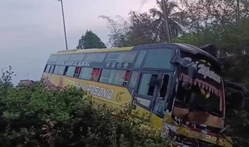 Odisha News:NH-16-Pile-up-One-Dead-Four-Injured-in-Bhadrak-Multi-Vehicle-Crash