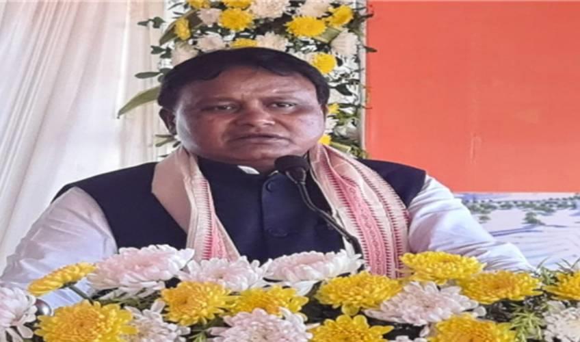 Odisha News:Odisha-CM-Mohan-Charan-Majhi-Heads-to-Dubai-to-Pitch-State-as-Industrial-Hub