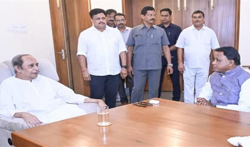Odisha News:Odisha-CM-Mohan-Majhi-Pays-Courtesy-Visit-to-BJD-Supremo-Naveen-Patnaik