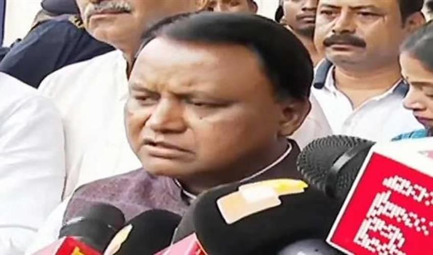 Odisha News:Odisha-CM-Visits-AIIMS-Bhubaneswar-to-Check-on-Students-Health-After-She-Tries-To-Kill-Self