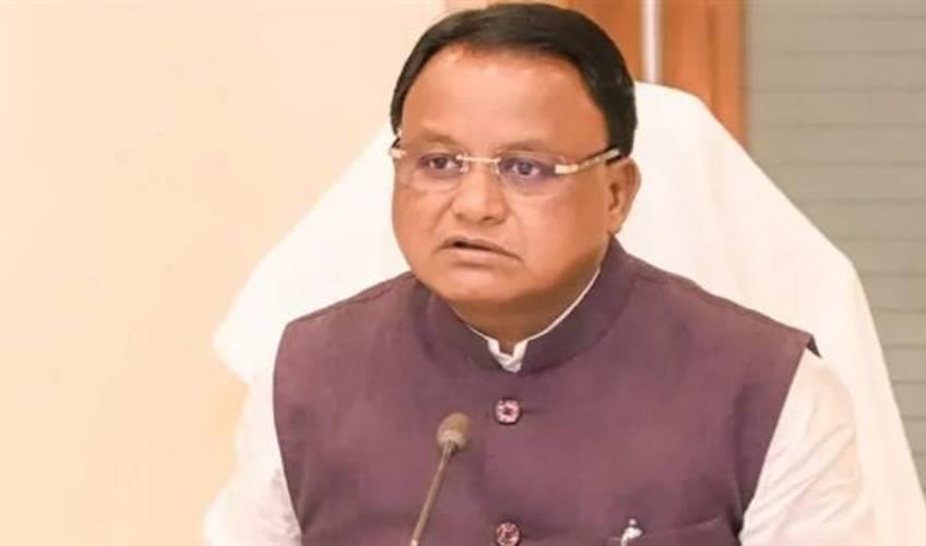 Odisha News:Odisha-Moves-to-Gujarat-CM-Majhi-Embarks-on-High-Stakes-Investment-Push