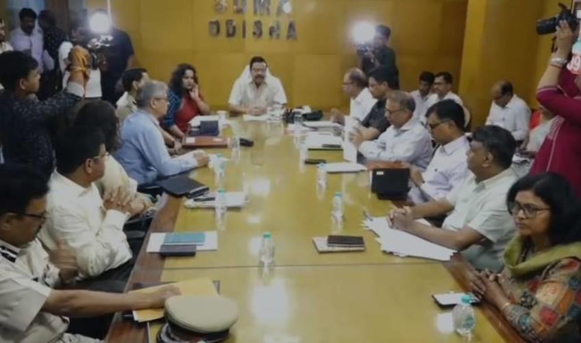 Odisha News:Odisha-Steps-Up-Cyclone-Montha-Preparedness-High-Level-Review-Held