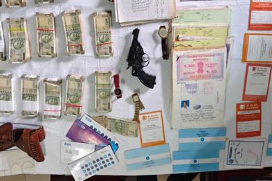 Odisha News:Odisha-Vigilance-Uncovers-Huge-Cache-of-Cash-and-Assets-in-Keonjhar-DFOs-Residence-Raid