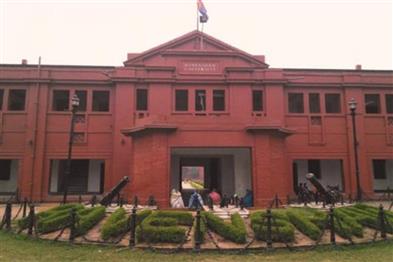 Odisha News:Ravenshaw-University-Withdraws-Controversial-Restrictions-on-Female-Students-and-Staff