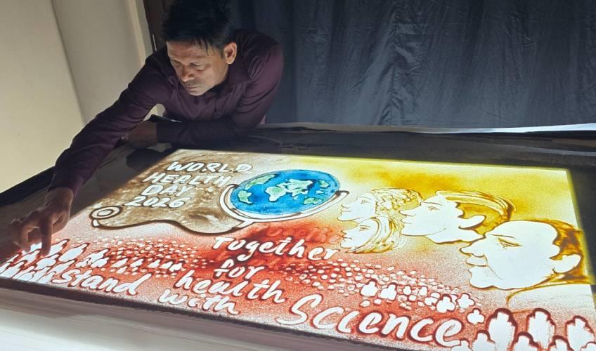 Odisha News:Renowned-Sand-Artist-Manas-Sahoo-Creates-Sand-Animation-on-World-Health-Day-to-Spread-Awareness