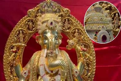 Odisha News:Sparkling-Marvel-Hyderabads-Lichi-Ka-Raja-Shines-with-Gold-and-Diamonds