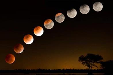 Odisha News:Total-Lunar-Eclipse-to-Grace-Indian-Skies-Tonight-Rahu-Consumes-the-Moon