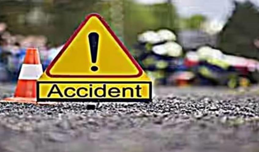 Odisha News:Tragic-Bus-Truck-Collision-in-Kalahandi-Claims-One-Life-Injures-Five