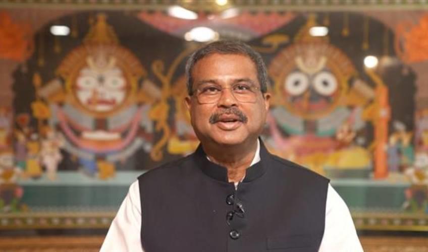 Odisha News:Union-Minister-Dharmendra-Pradhan-Calls-for-Ban-on-Single-Use-Plastics-During-Rath-Yatra